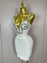 Sexy White Spaghetti Strap V Neck Crystal Sleeveless Bandage Dress Women Elegant Evening Party Cocktail Luxury Birthday Gowns